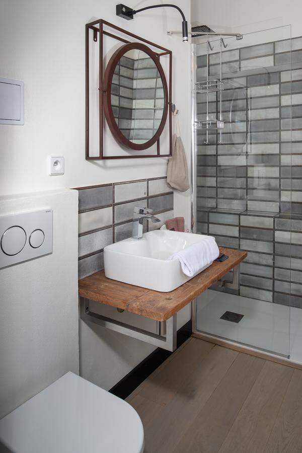 Design Double Room Balcony without Lift